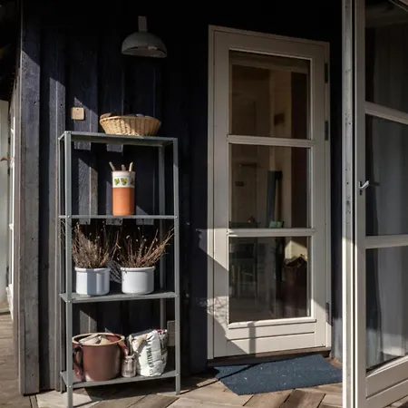 Awesome In With 2 Bedrooms And Wifi Holiday home *