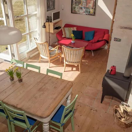 Awesome In With 2 Bedrooms And Wifi Holiday home