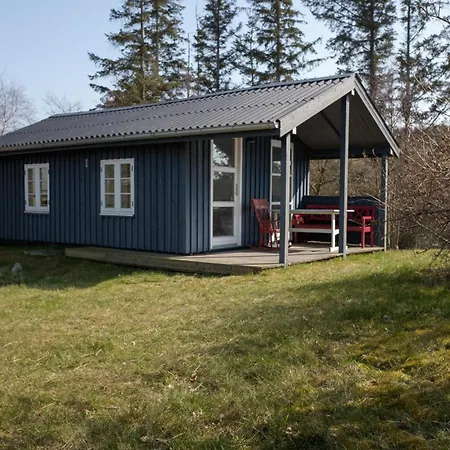 Casa vacanze Awesome In With 2 Bedrooms And Wifi