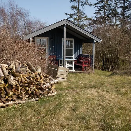 Casa vacanze Awesome In With 2 Bedrooms And Wifi *